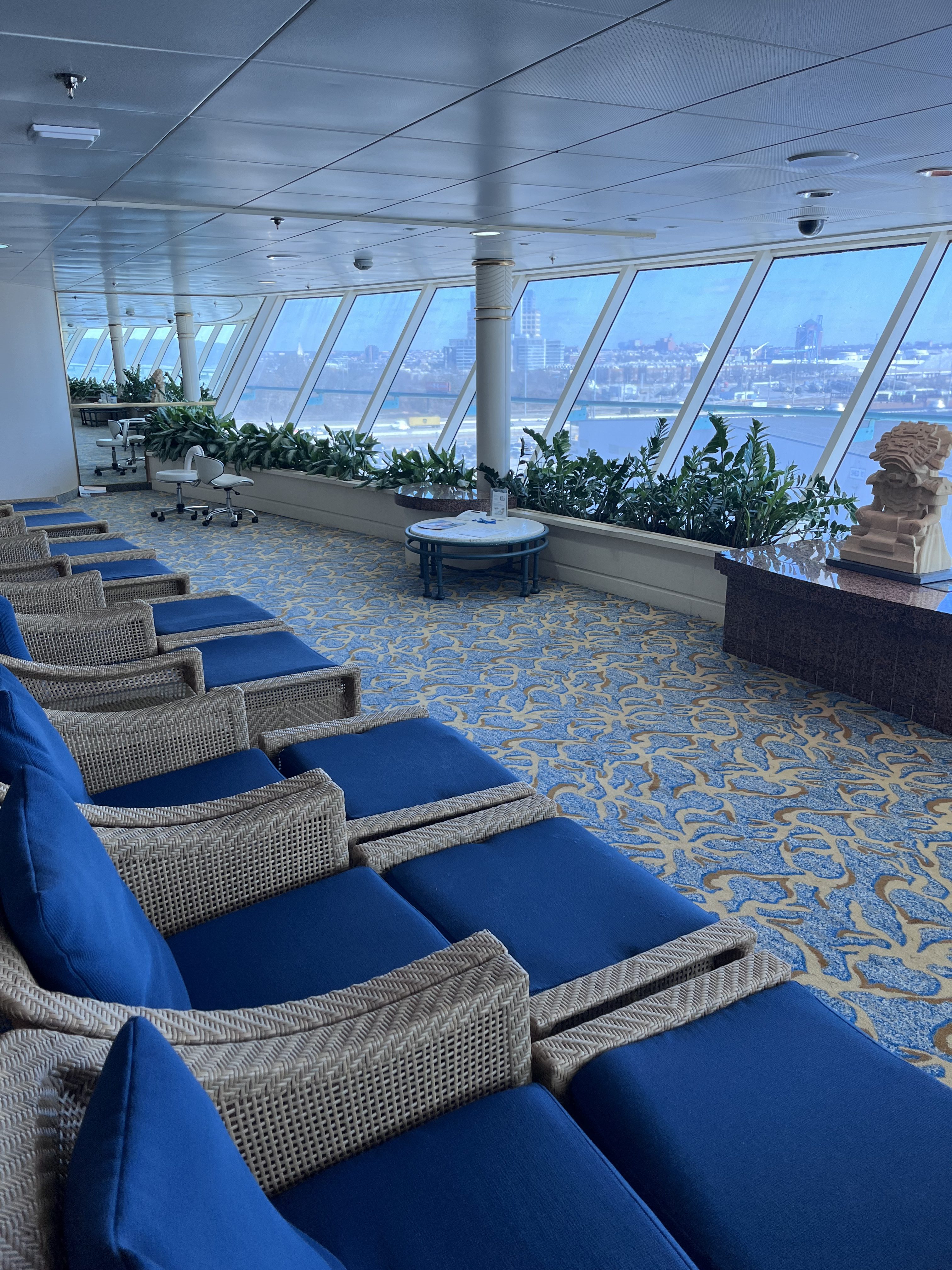 Ditch the Drama, Dive into Delight: Why Royal Caribbean’s Vision of the Seas is Your Next Happy Place!